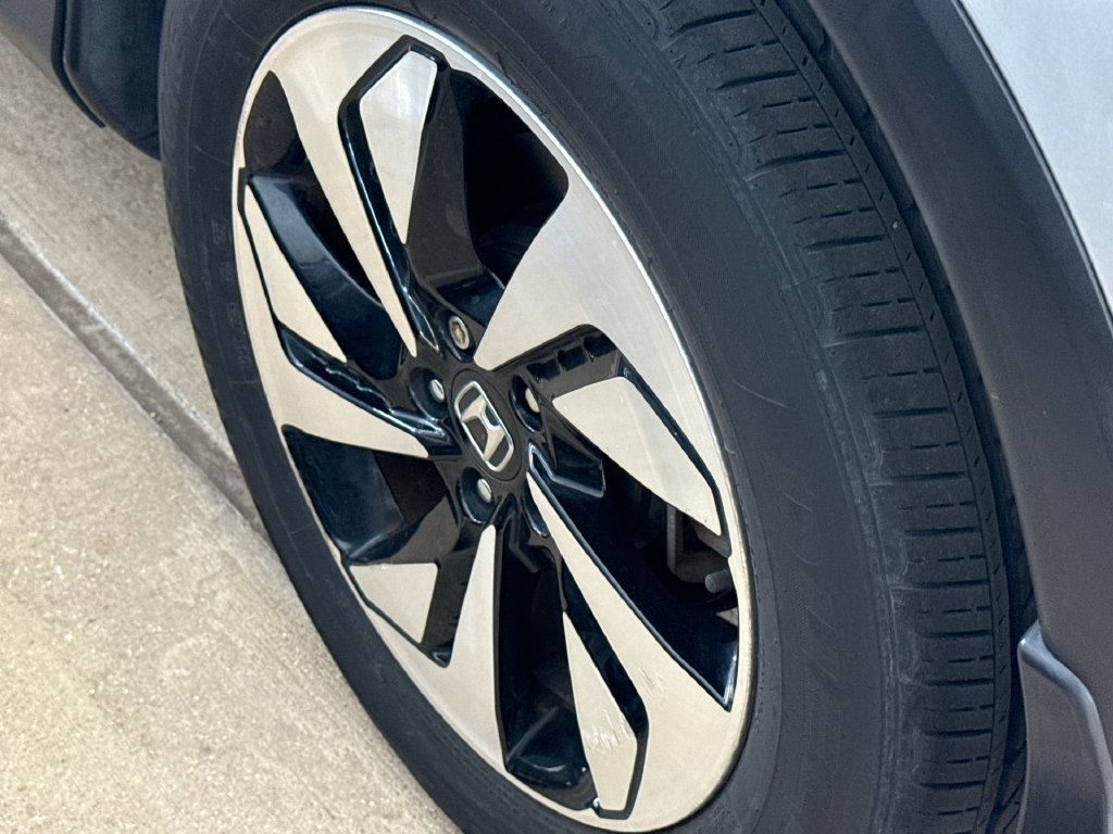 Used 2016 Honda CR-V Touring image 10