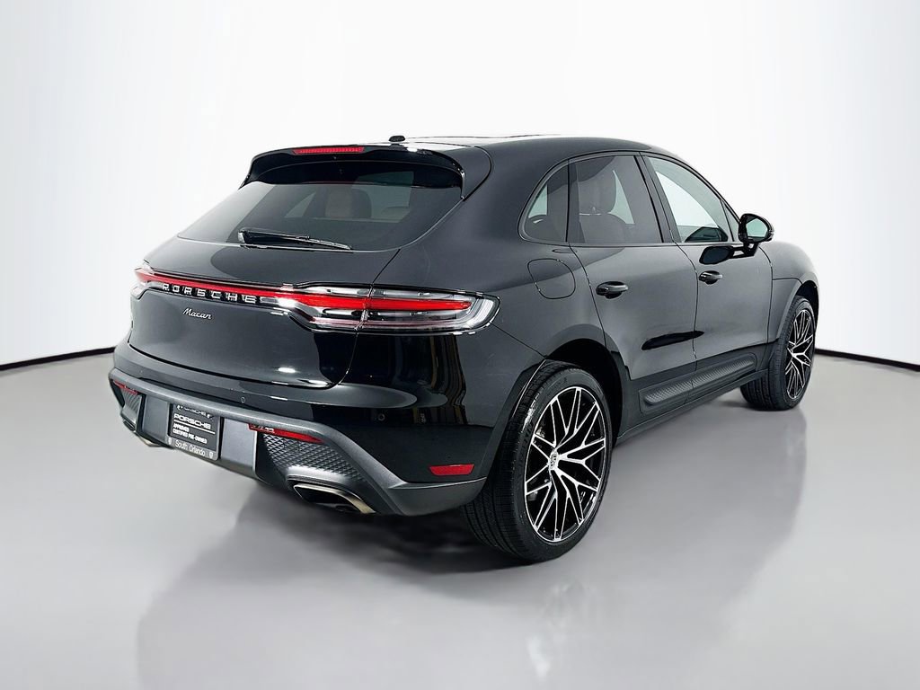 Certified 2026 Porsche Macan image 9