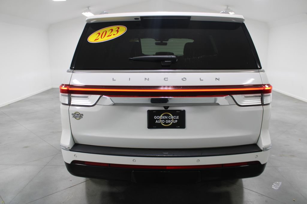 Used 2023 Lincoln Navigator Reserve image 8