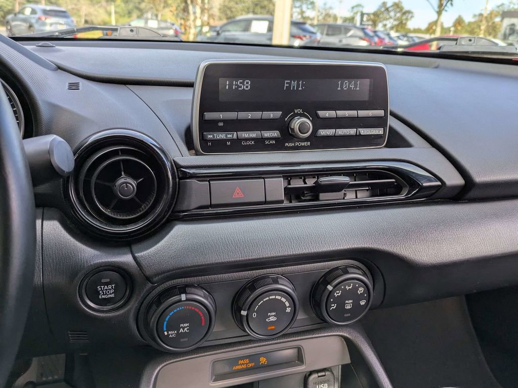 Used 2017 MAZDA MX-5 Miata Sport image 25