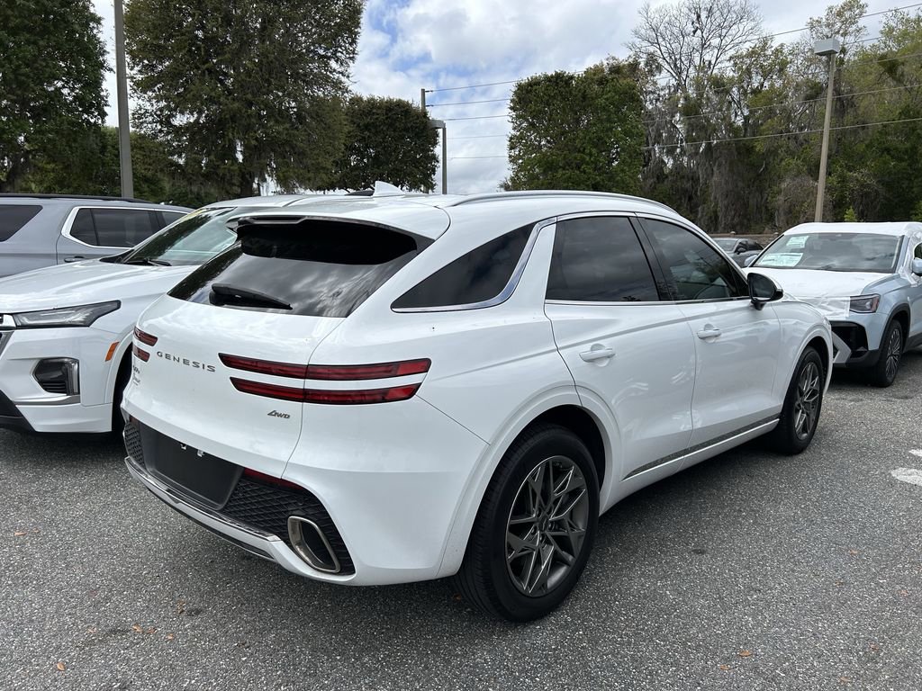 Used 2025 Genesis GV70 2.5T w/ Select Package image 2