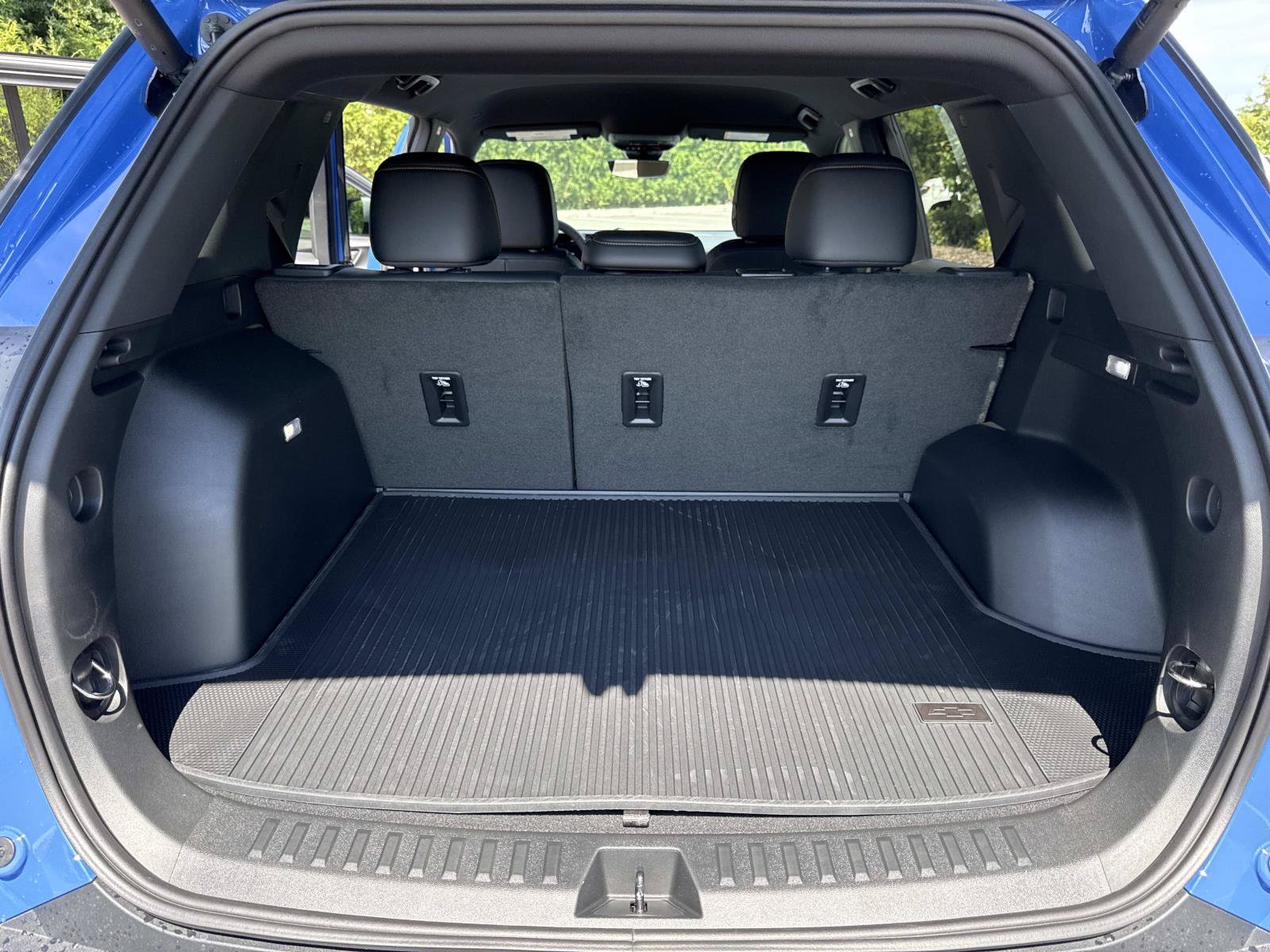 New 2027 Chevrolet Equinox ACTIV w/ Safety and Technology Package FWD image 32