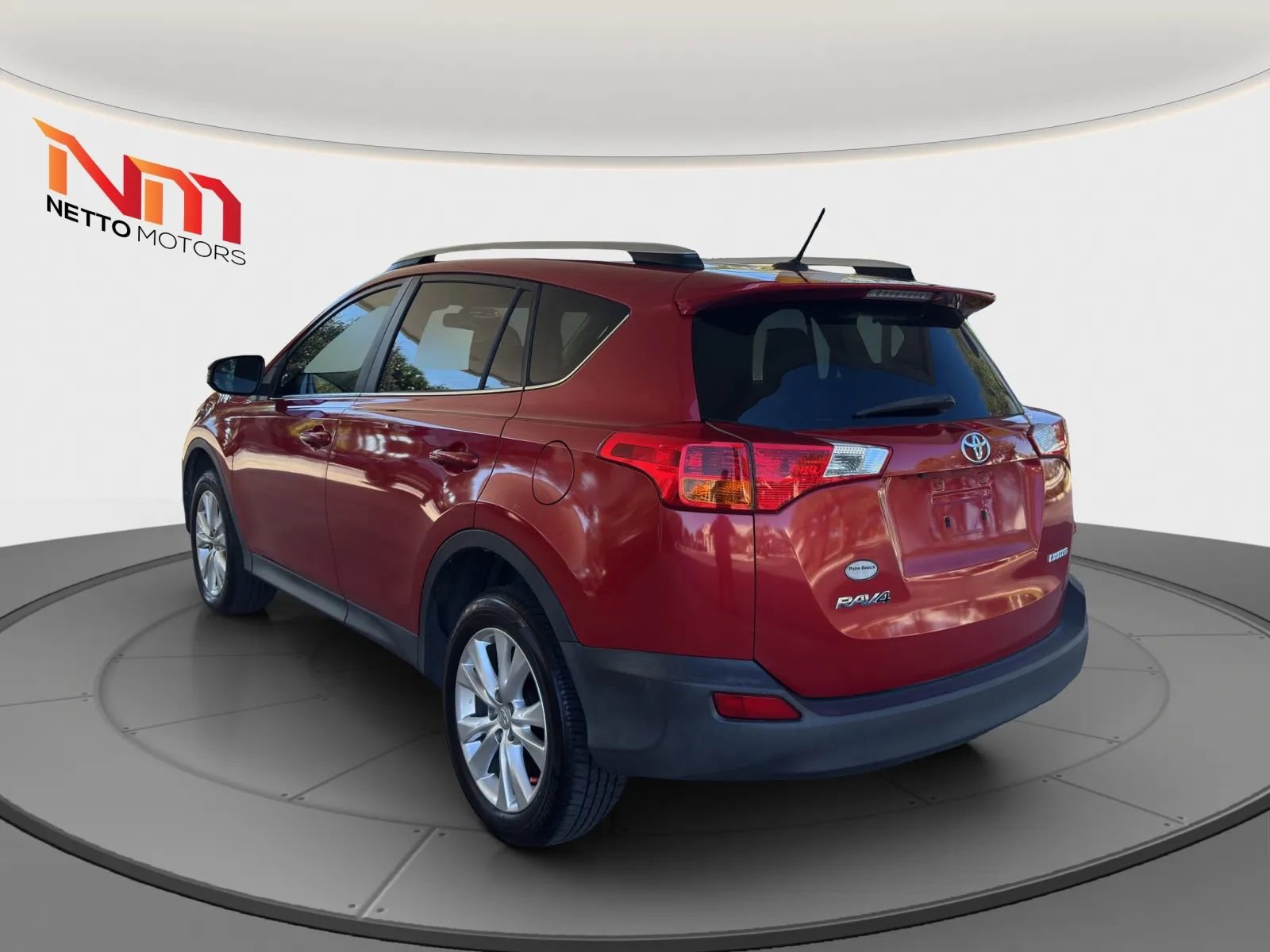 Used 2015 Toyota RAV4 Limited FWD image 3