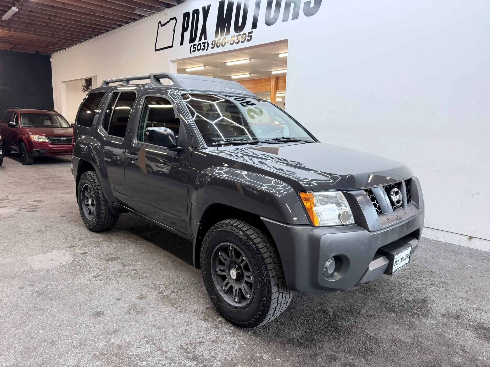 Used 2008 Nissan Xterra X AWD/4WD image 2