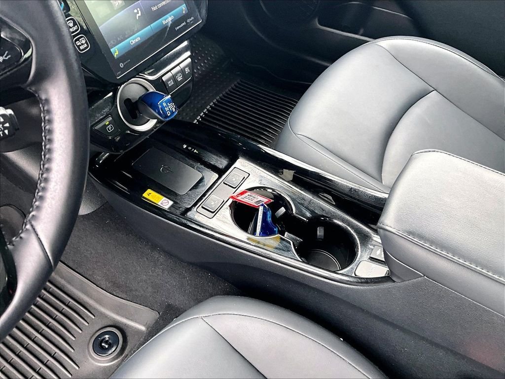 Used 2022 Toyota Prius Prime XLE FWD image 20