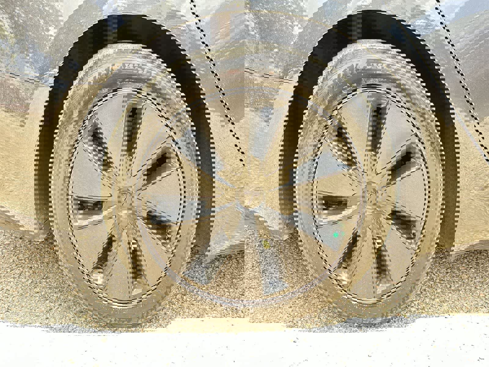 Used 2024 Tesla Model 3 Standard Range RWD image 5