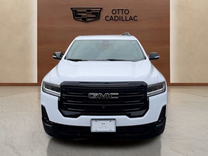 Used 2023 GMC Acadia SLT w/ Elevation Edition image 8