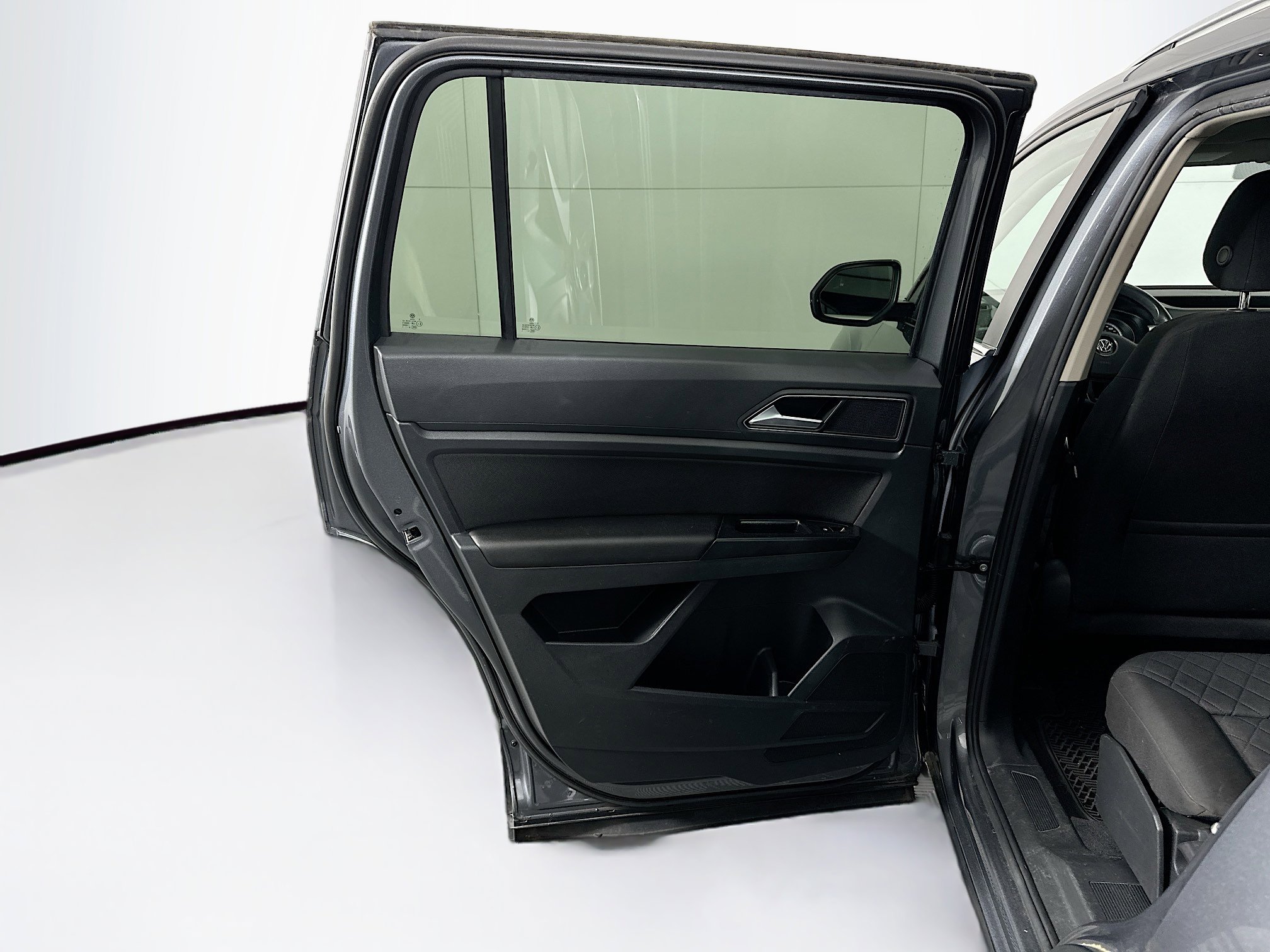 Used 2019 Volkswagen Atlas S w/ Towing Package image 26