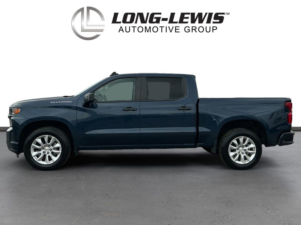 Used 2022 Chevrolet Silverado 1500 Custom w/ Safety Confidence Package RWD image 2