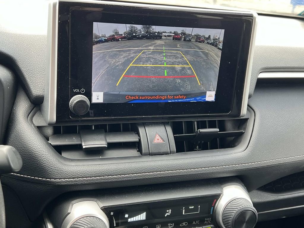Used 2024 Toyota RAV4 LE image 18
