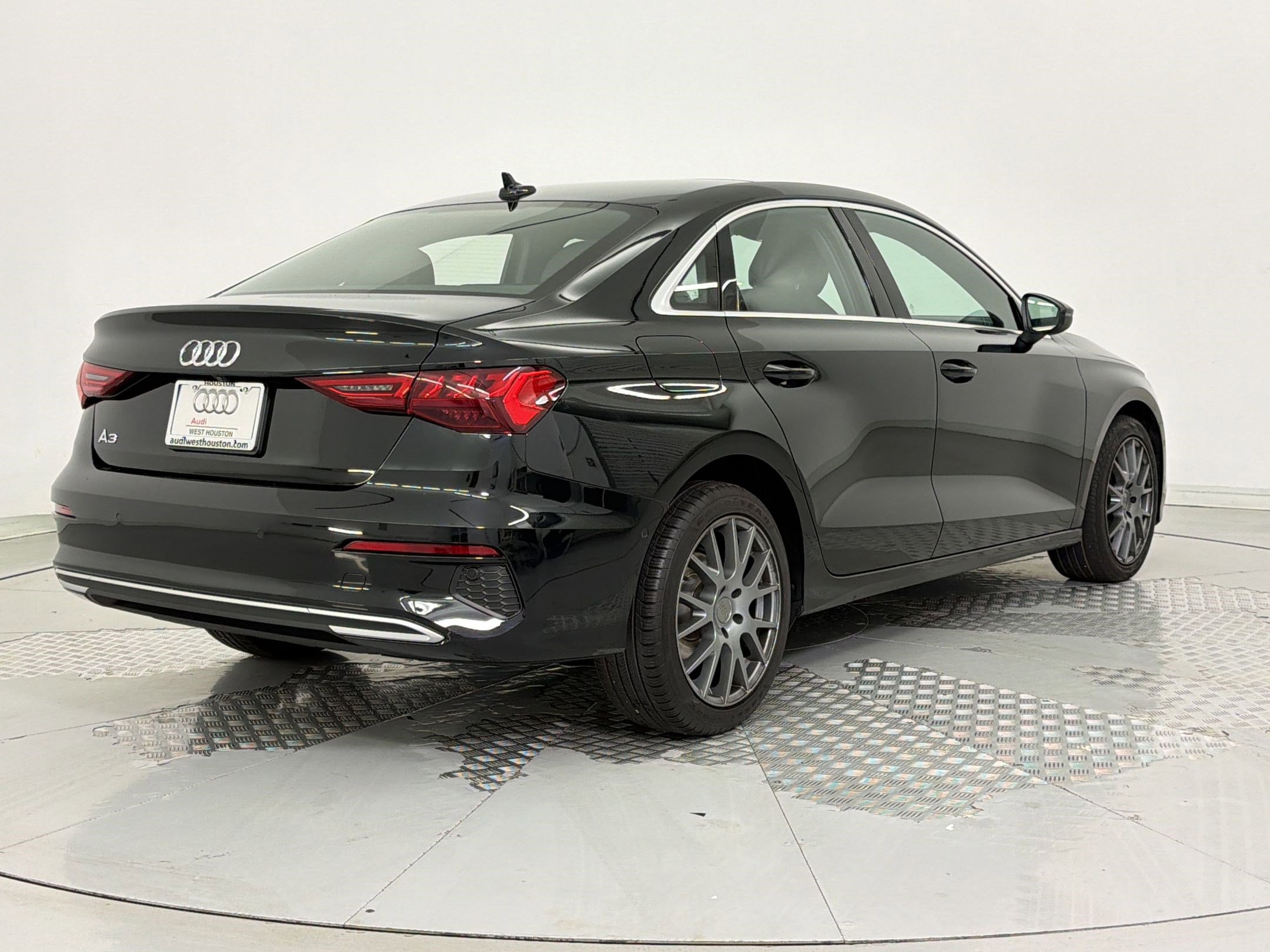 Used 2023 Audi A3 2.0T Premium w/ Convenience Package FWD image 9