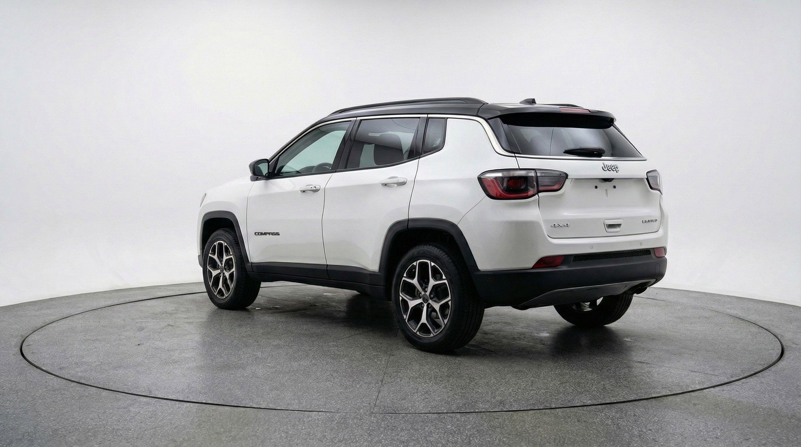 Used 2025 Jeep Compass Limited AWD/4WD image 6