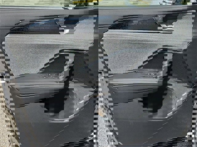 New 2025 Volkswagen Tiguan S image 13