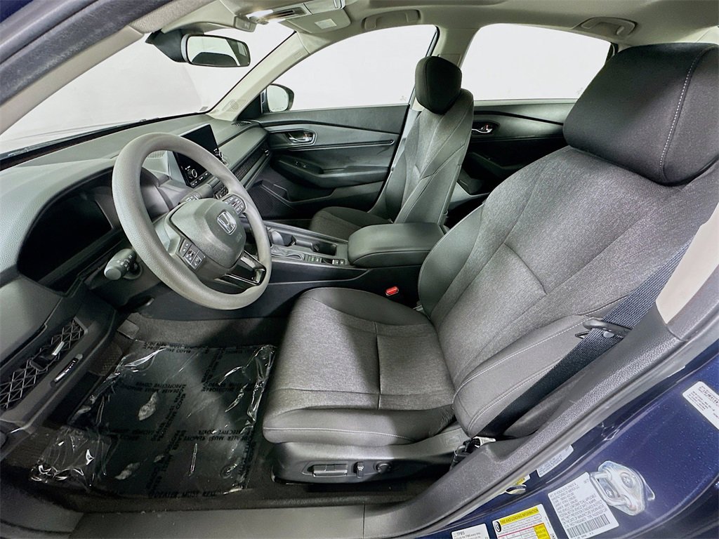 Used 2025 Honda Accord SE image 15