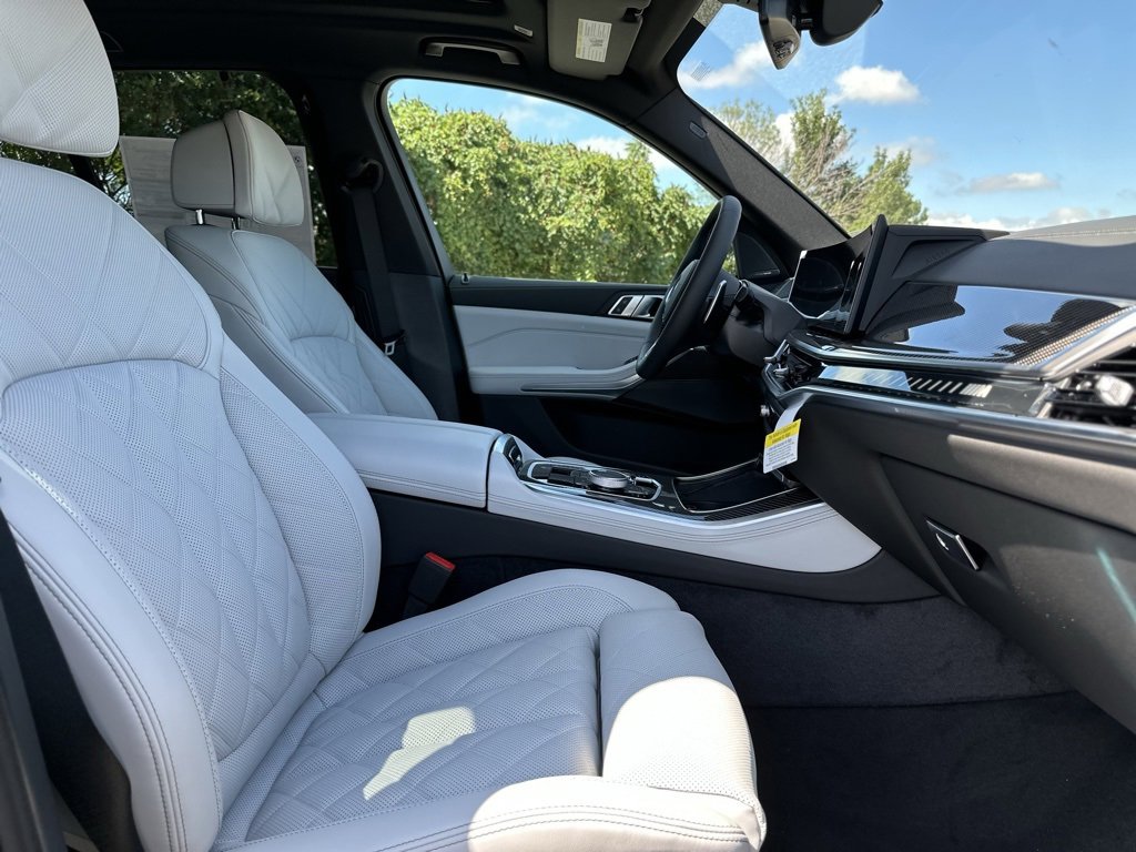 New 2026 BMW X5 M60i image 26