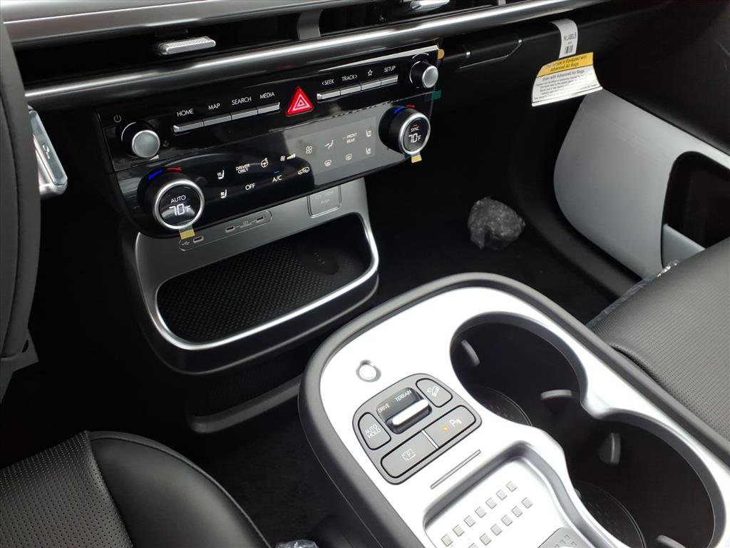 New 2026 Hyundai Ioniq 9 Calligraphy image 16