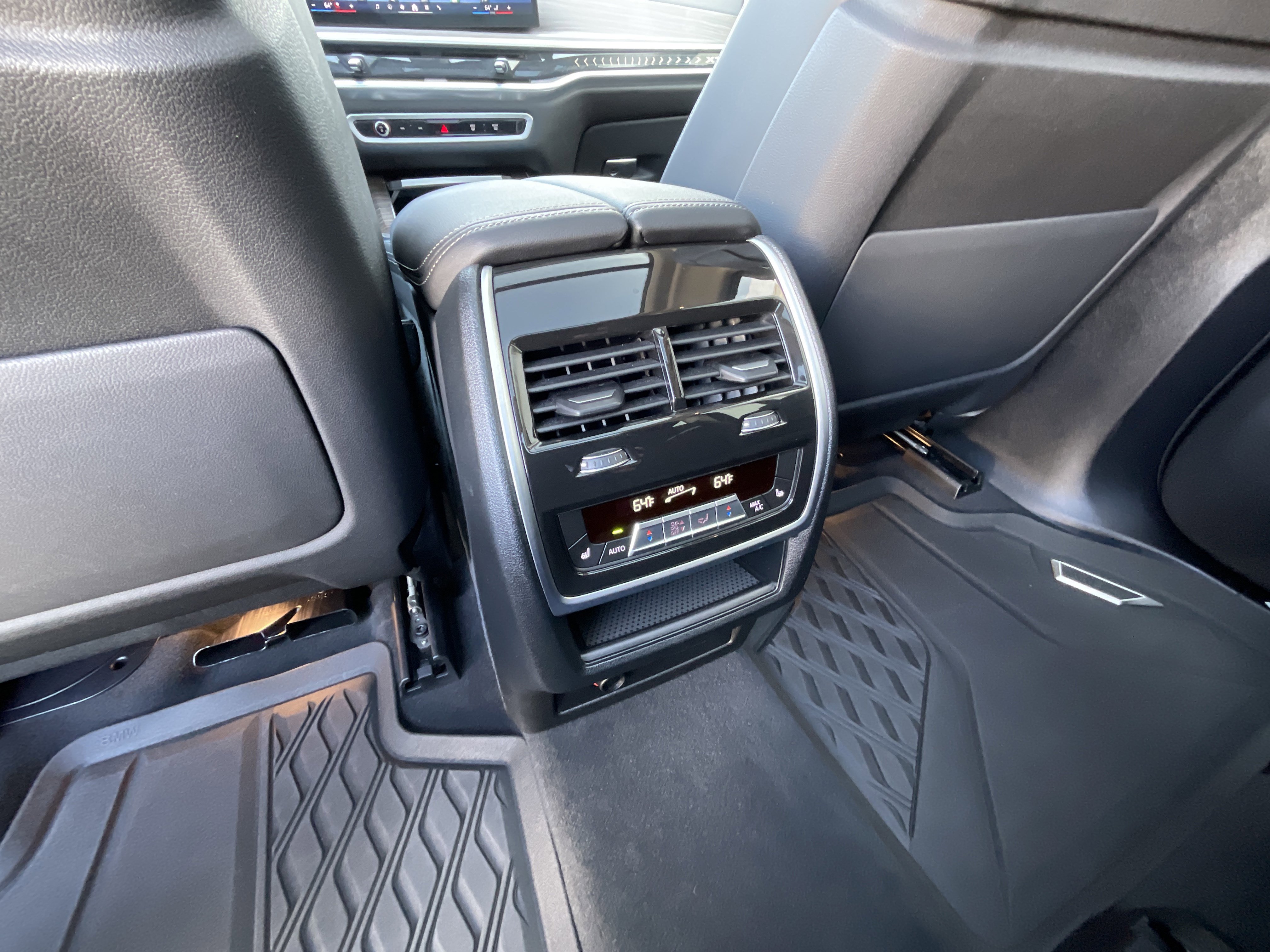 Certified 2024 BMW X7 xDrive40i image 25