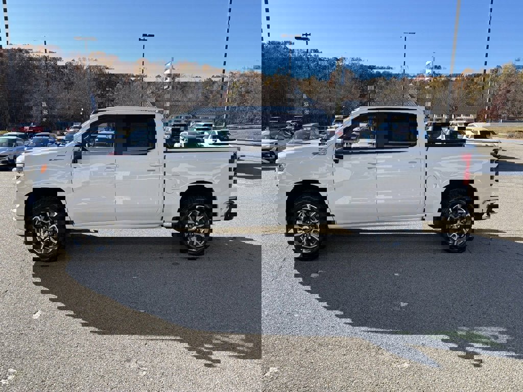 New 2026 Chevrolet Silverado 1500 RST w/ Z71 Off-Road Package image 2