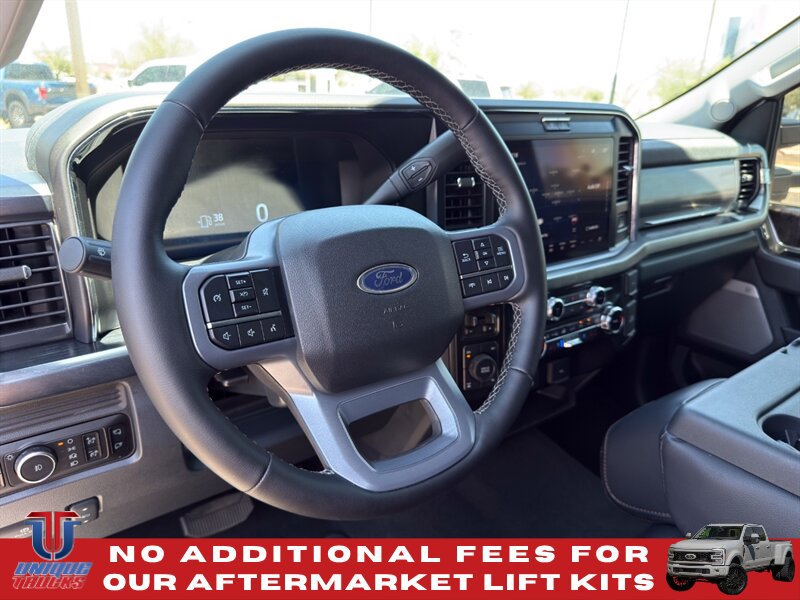 Used 2025 Ford F350 Lariat w/ FX4 Off-Road Package AWD/4WD image 18