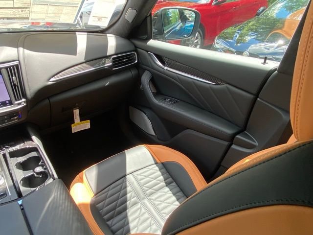 New 2024 Maserati Levante Trofeo image 52