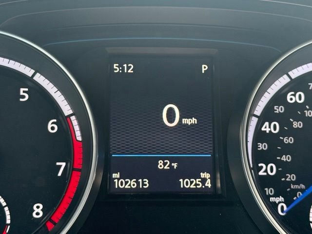 Used 2017 Volkswagen Golf R 4-Door AWD/4WD image 7