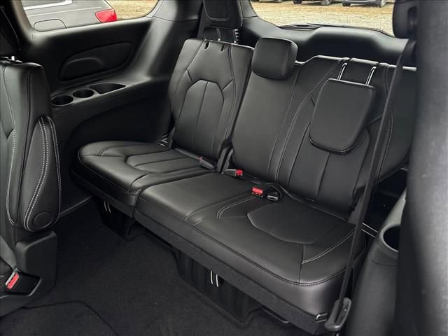 New 2026 Chrysler Voyager LX image 15