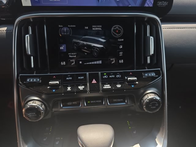 New 2026 Lexus LX 600 4WD w/ Luxury Package image 26