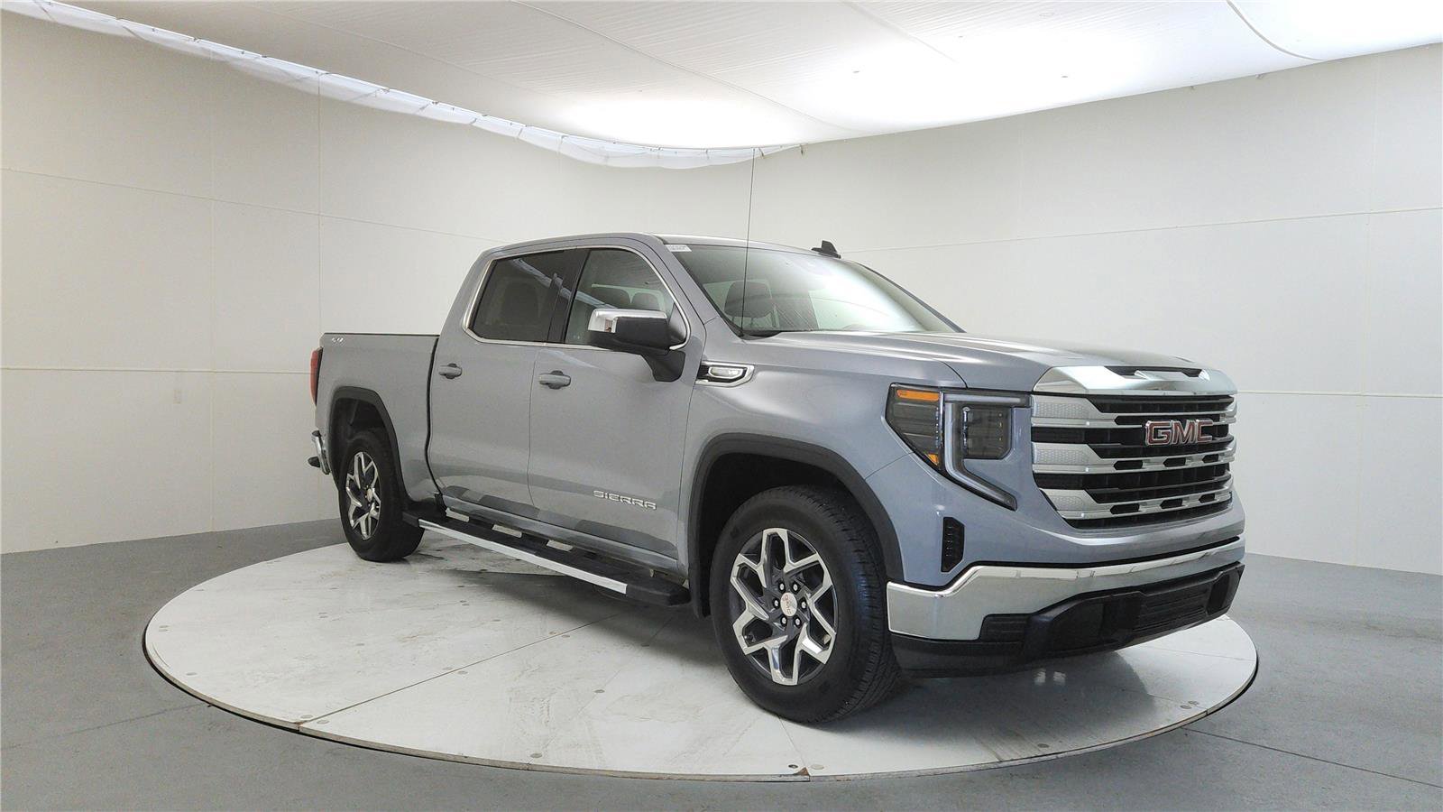 Used 2025 GMC Sierra 1500 SLE