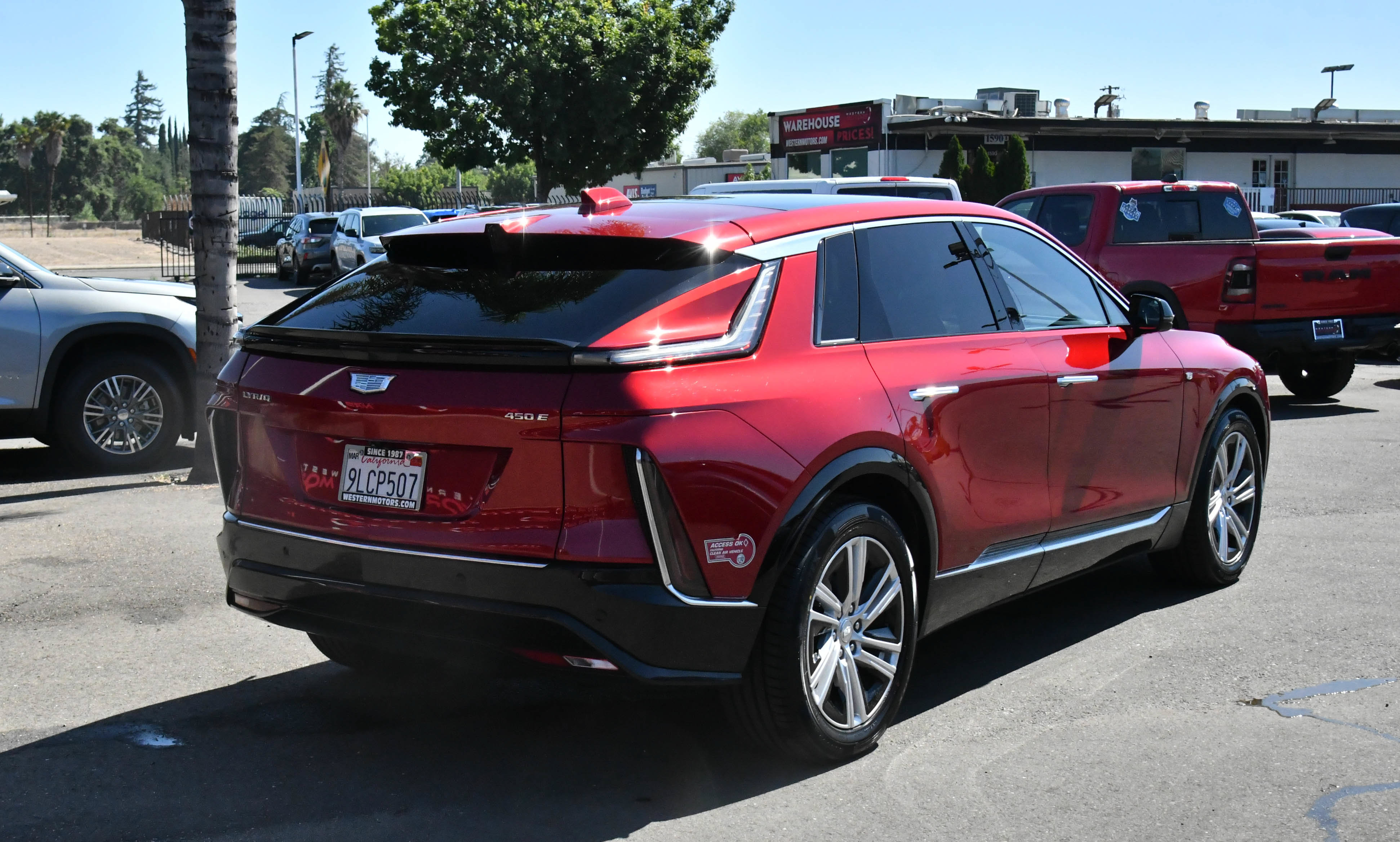 Used 2024 Cadillac Lyriq Tech w/ Driver Assist Package RWD image 8