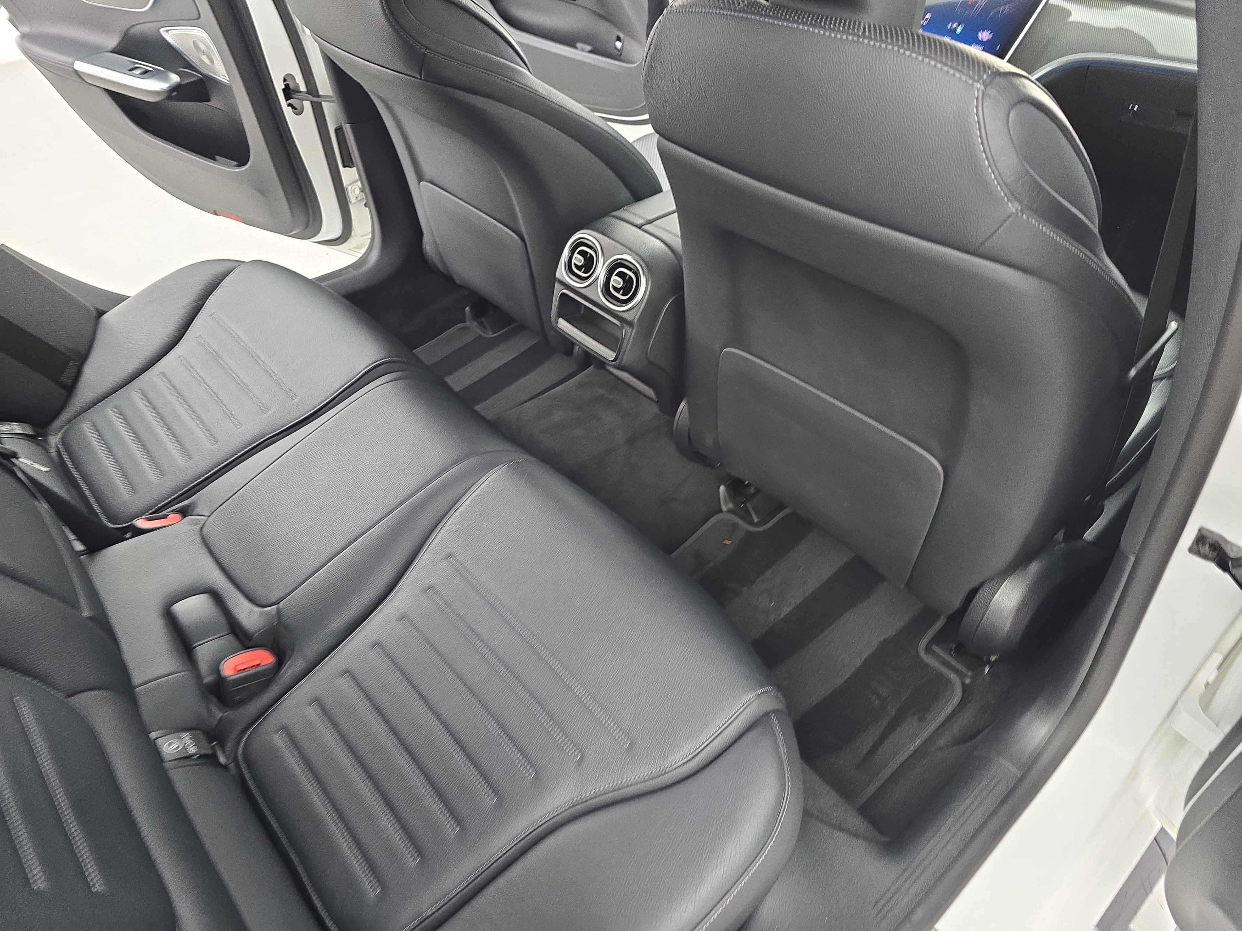 Used 2023 Mercedes-Benz C 43 AMG 4MATIC Sedan image 11