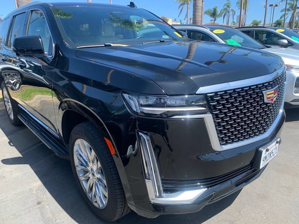 Used 2024 Cadillac Escalade Premium Luxury RWD image 5