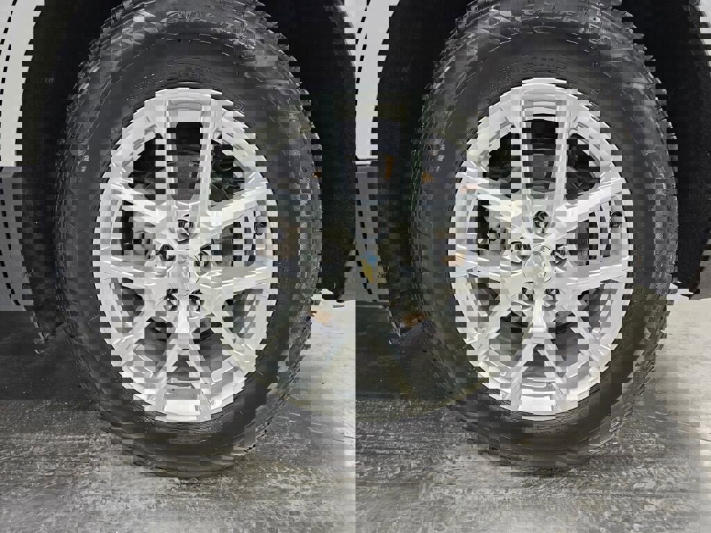 Used 2022 Chevrolet Equinox LT image 11