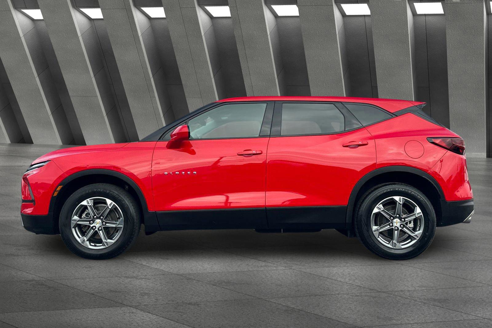 Used 2024 Chevrolet Blazer LT image 7