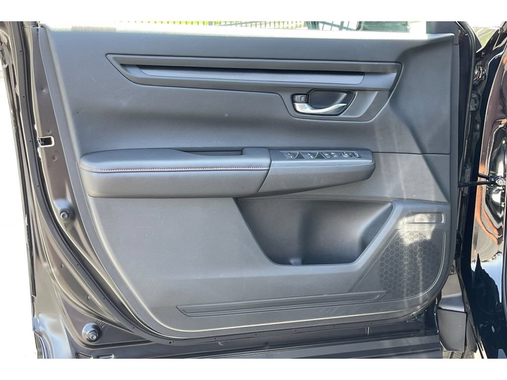 Used 2026 Honda CR-V Sport image 11