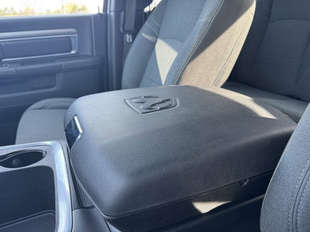 Used 2022 RAM 1500 Classic Warlock w/ Ceramic Gray Warlock Package AWD/4WD image 29