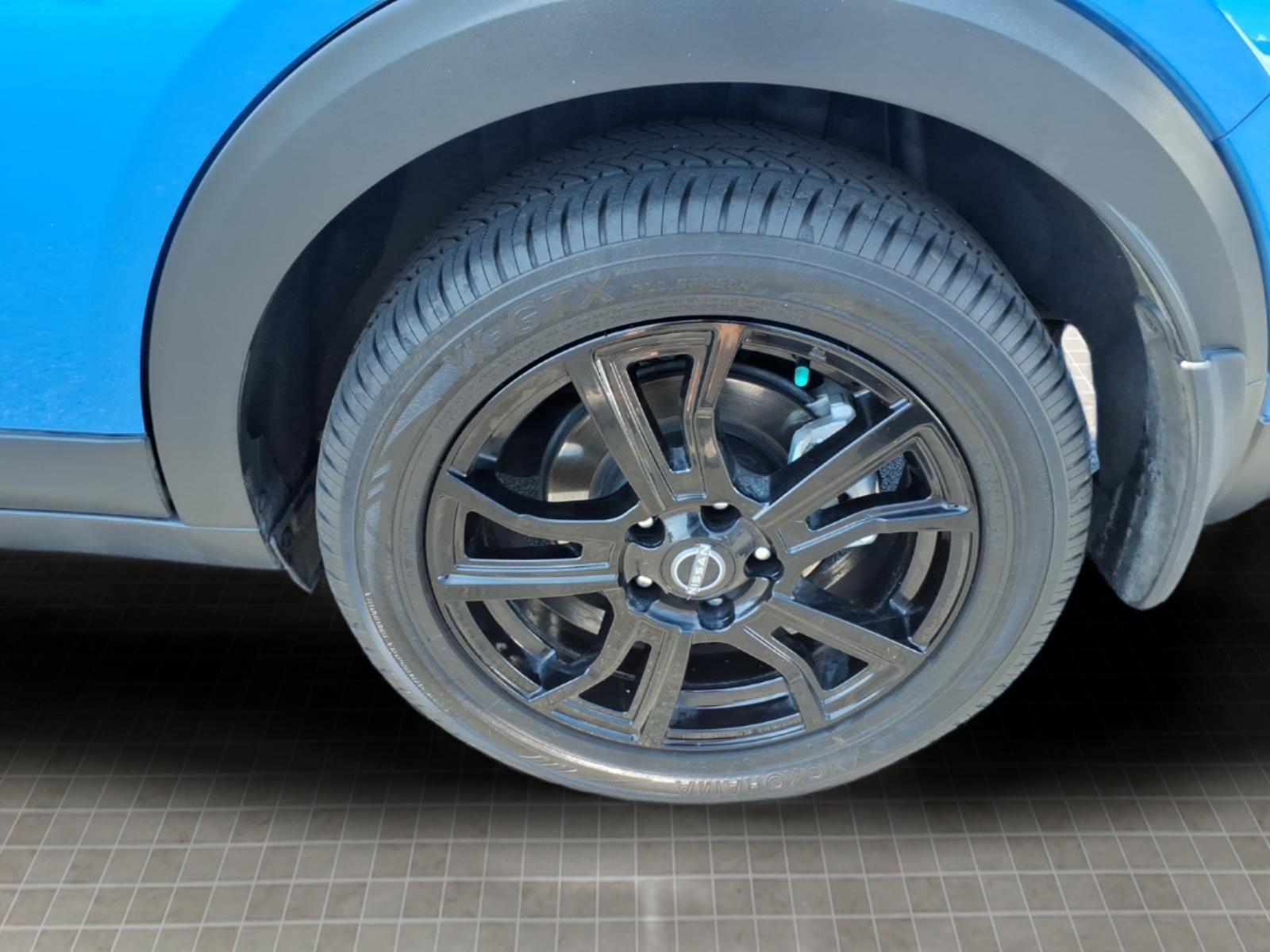 Used 2024 Nissan Kicks SR image 12