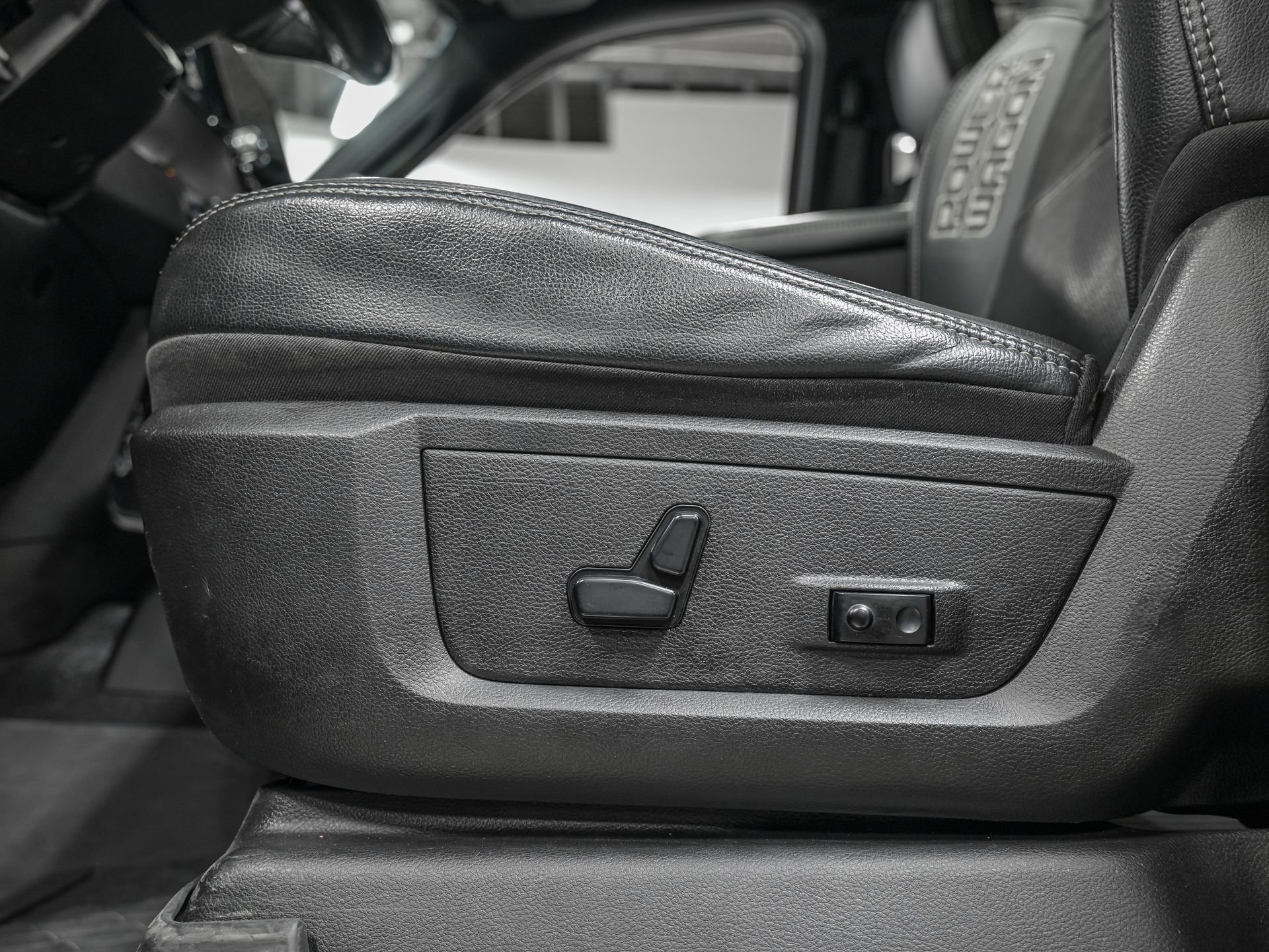 Used 2019 RAM 2500 Power Wagon image 14