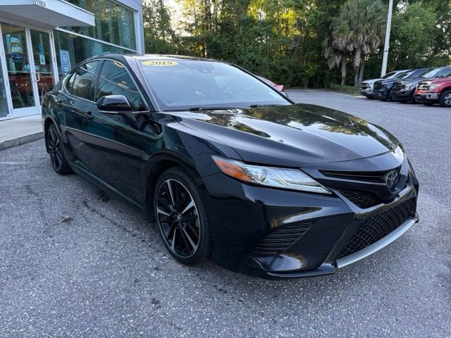 Used 2019 Toyota Camry XSE FWD image 7