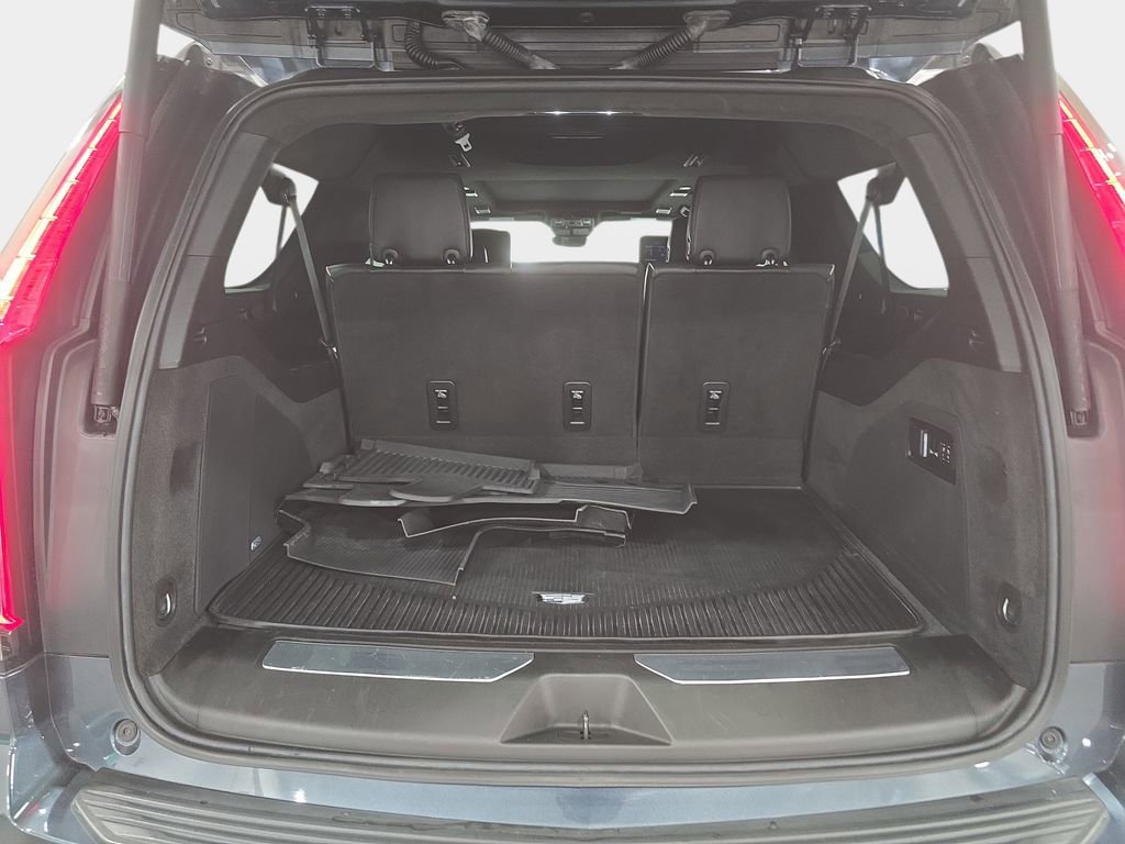 Used 2021 Cadillac Escalade ESV Sport Platinum w/ LPO, ONYX Package image 28