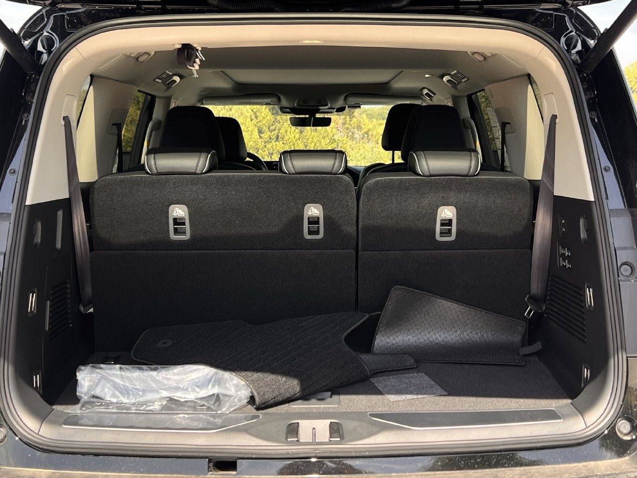 New 2027 INFINITI QX80 Luxe RWD image 26