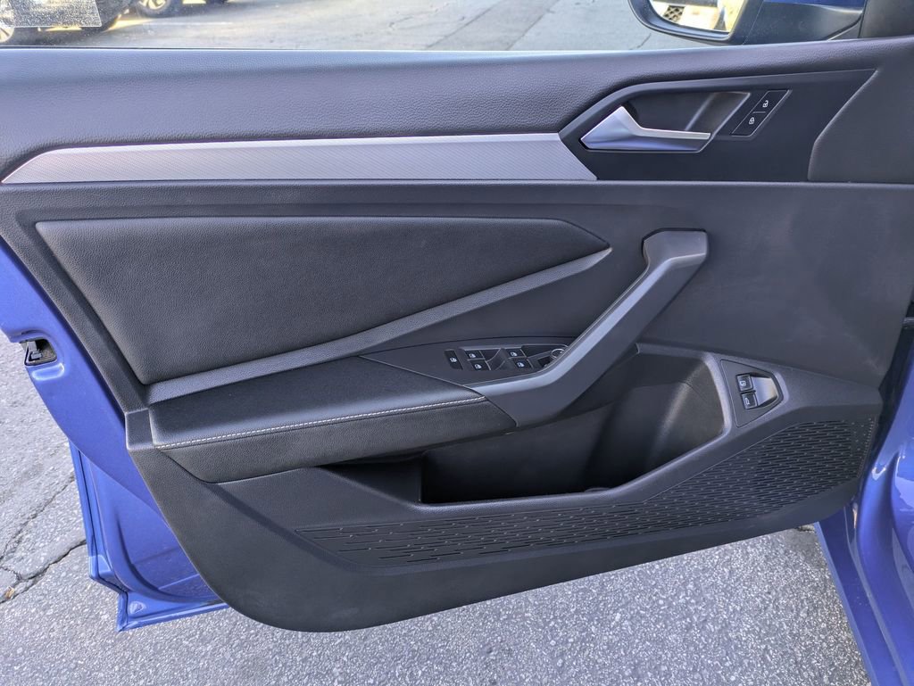 Used 2022 Volkswagen Jetta S image 27