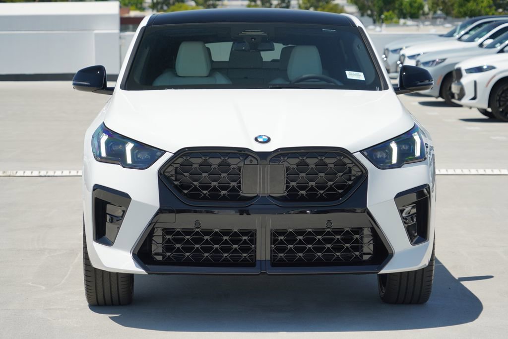 New 2026 BMW X2 xDrive28i w/ Technology Package AWD/4WD image 2