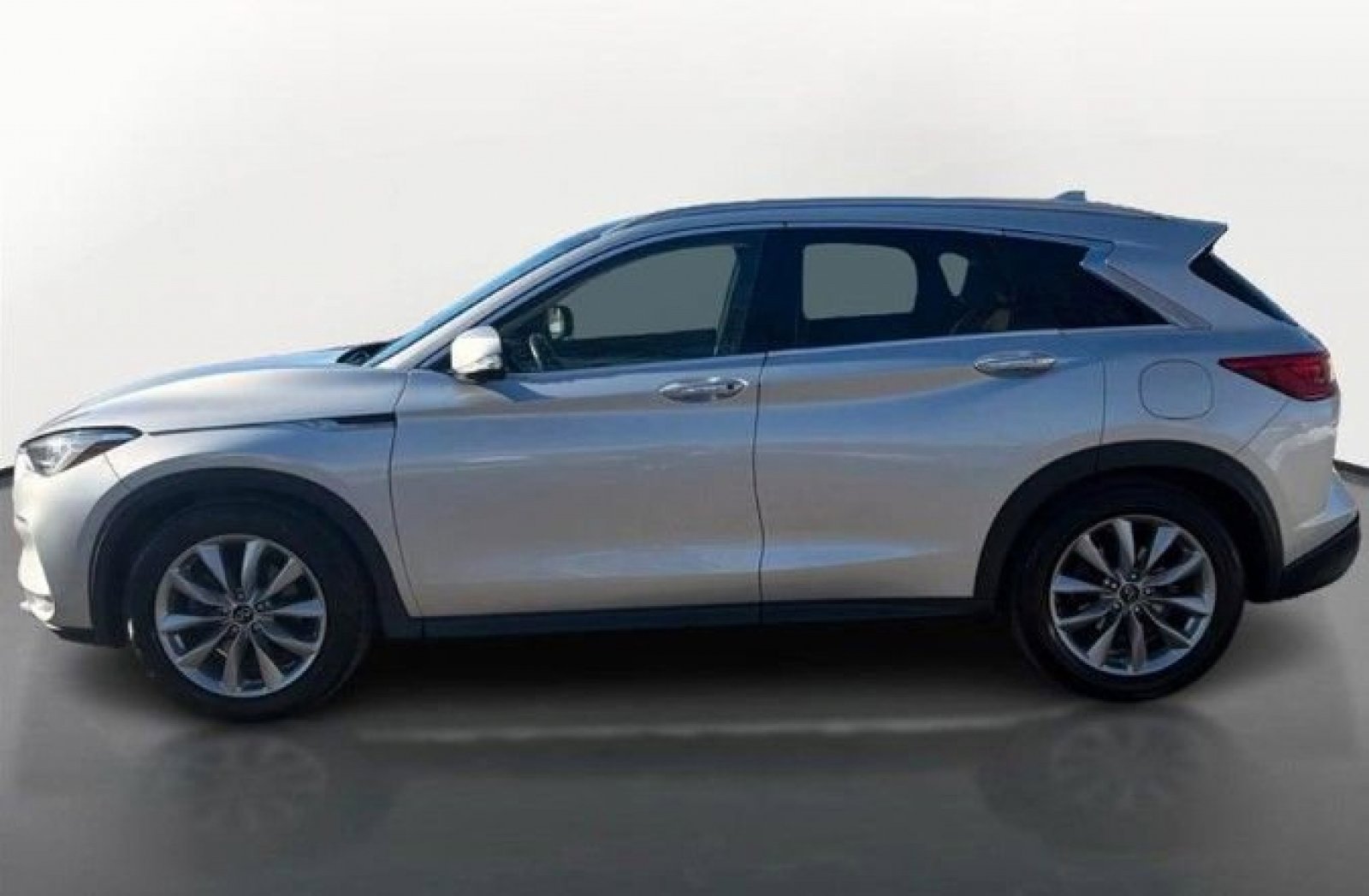 Used 2020 INFINITI QX50 Essential image 9