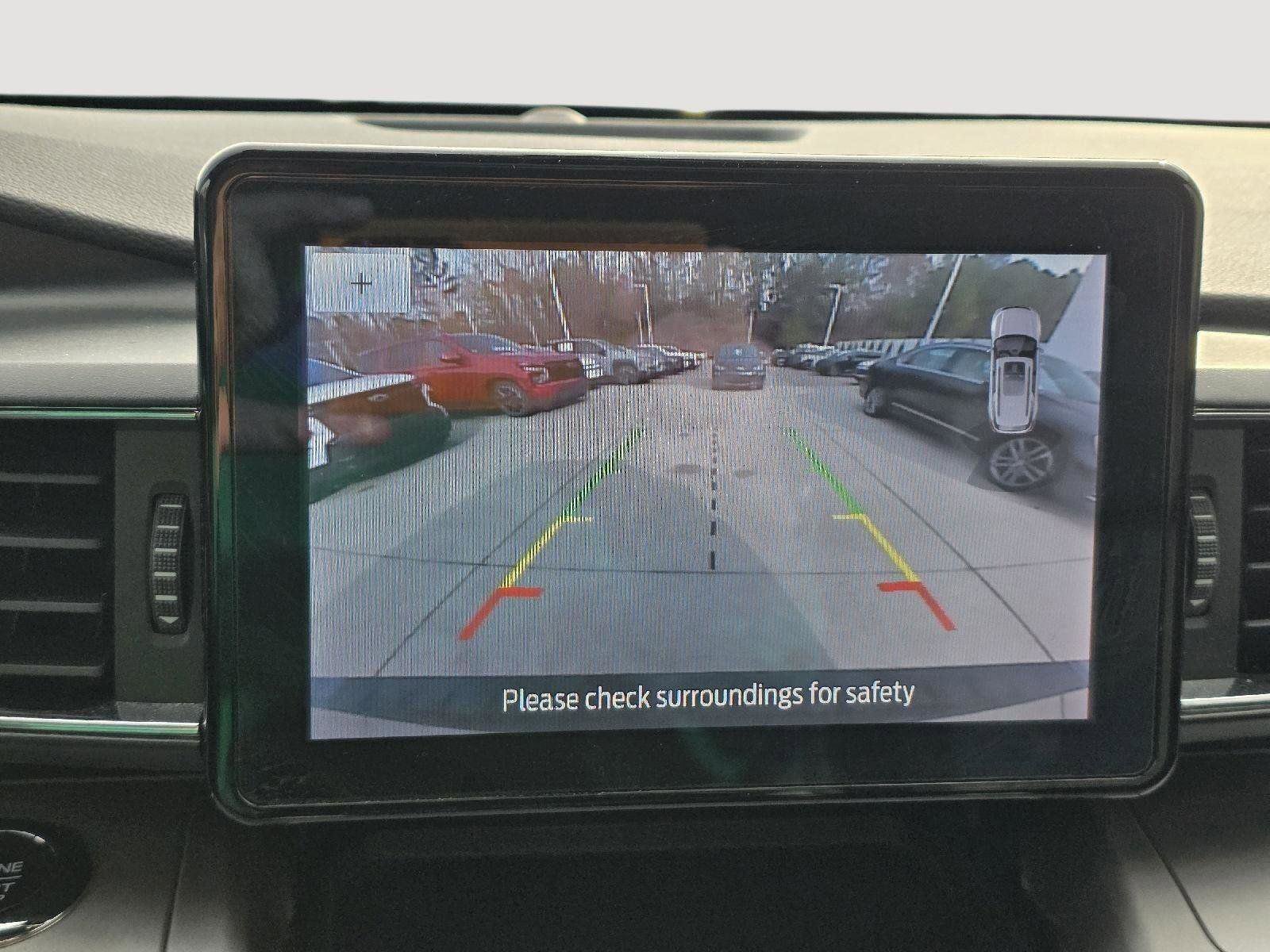 Used 2020 Ford Explorer XLT w/ Equipment Group 202A image 18