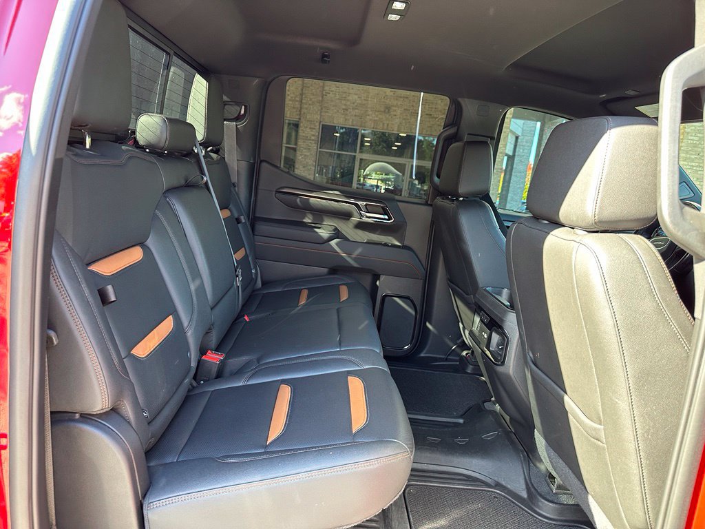 Used 2022 GMC Sierra 1500 AT4 w/ AT4 Premium Package AWD/4WD image 31
