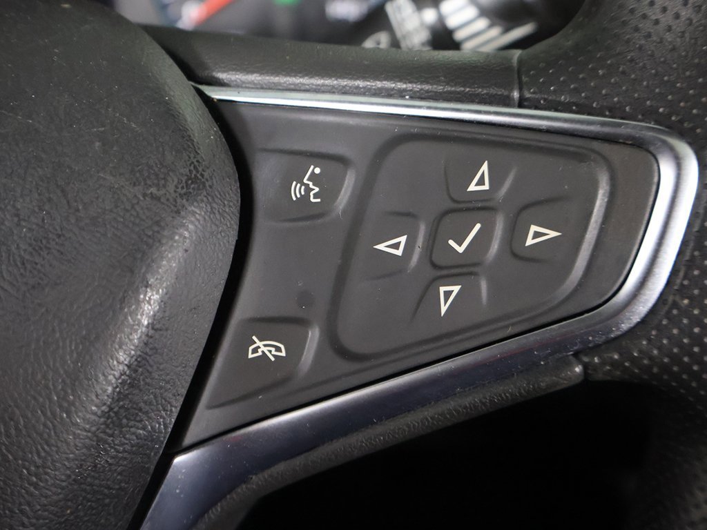 Used 2021 Chevrolet Malibu LT image 39