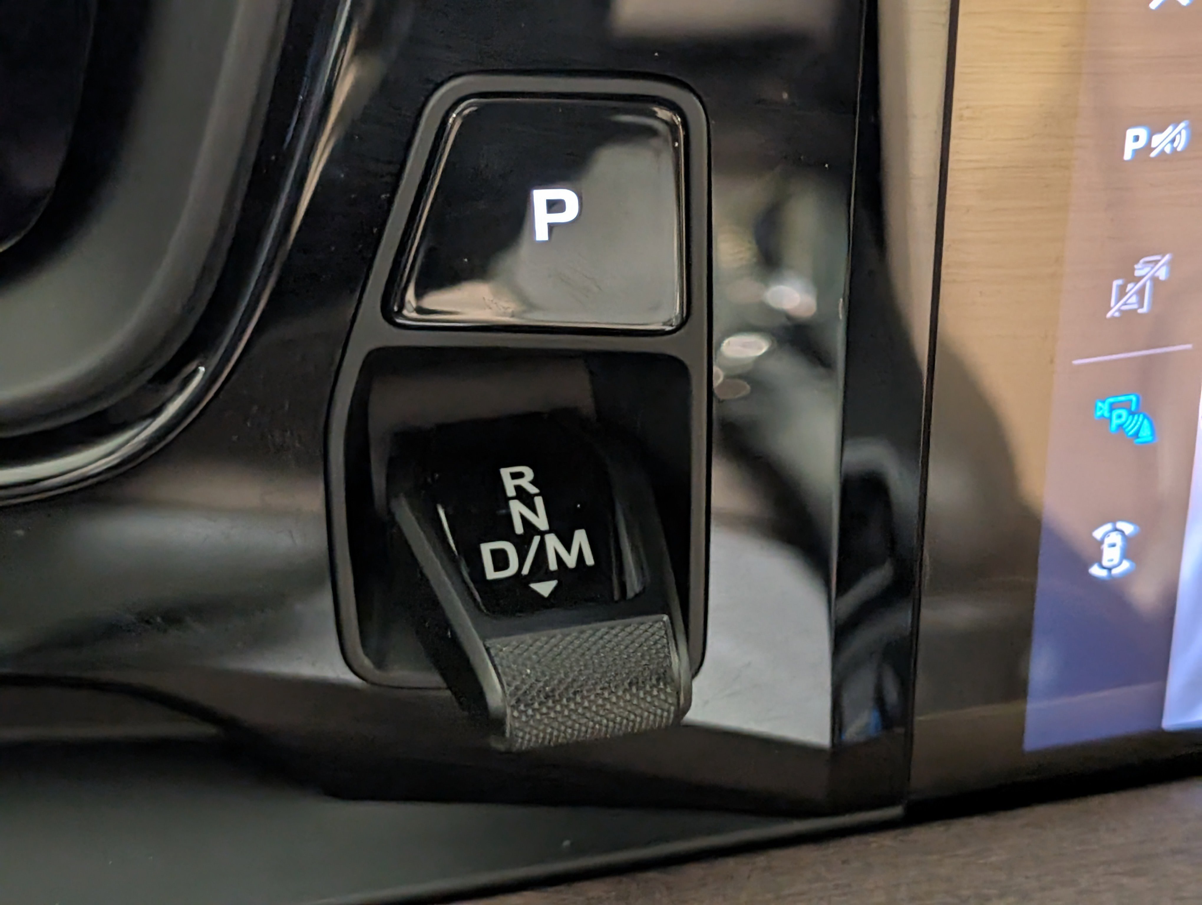 Certified 2025 Porsche Cayenne Coupe image 41