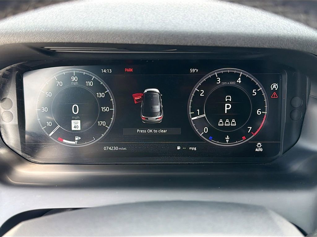 Used 2020 Land Rover Discovery Sport SE image 40