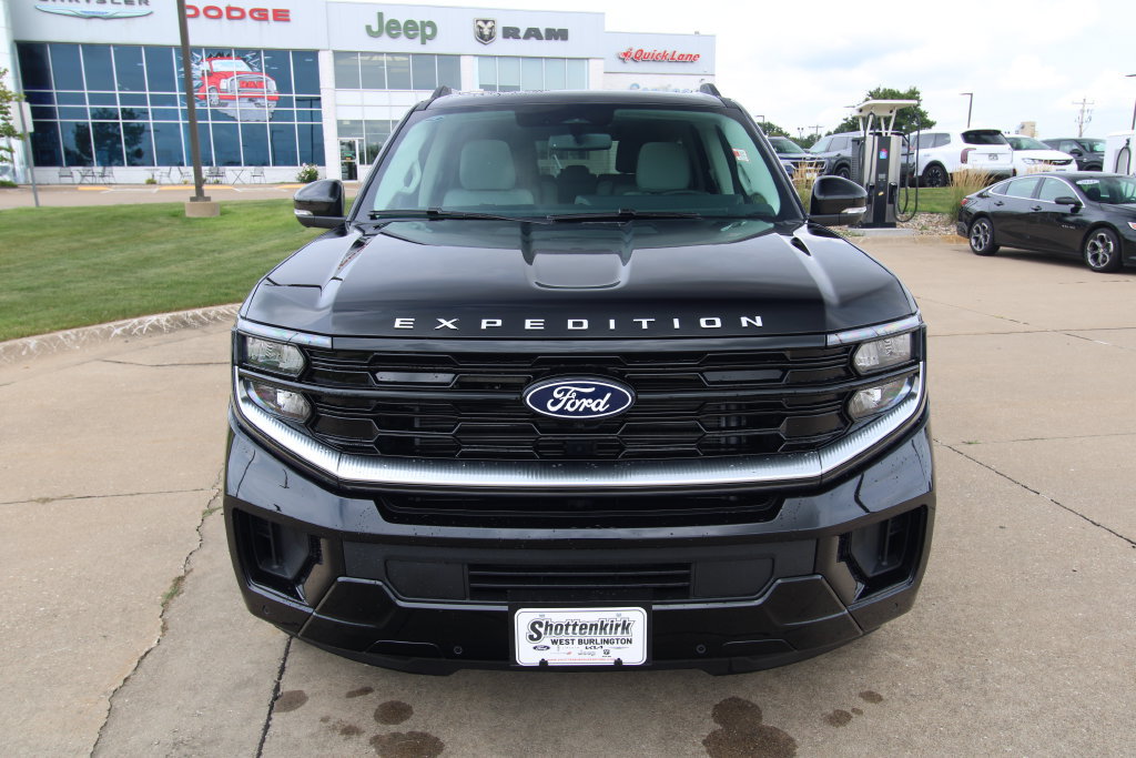 New 2027 Ford Expedition Max Platinum w/ Platinum Ultimate Package AWD/4WD image 2