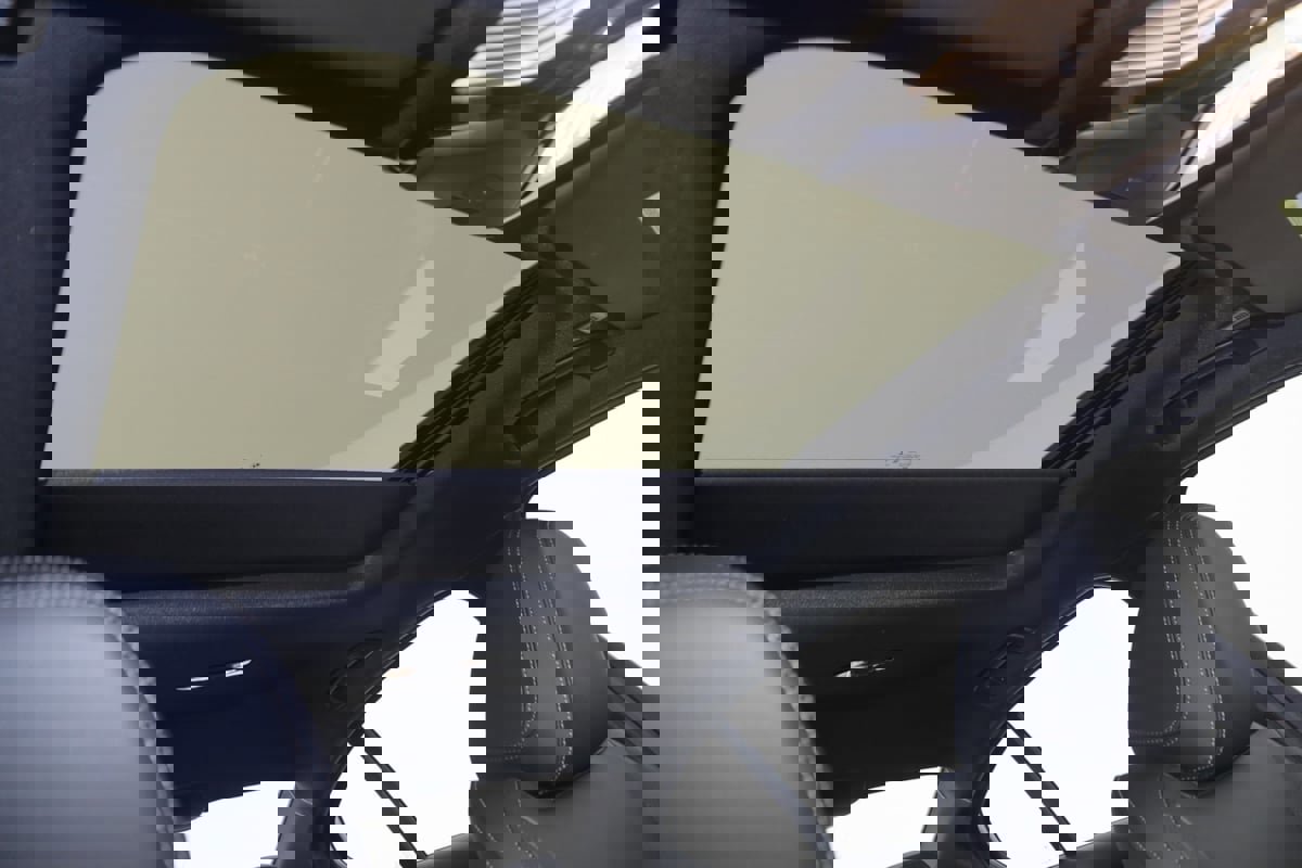 Used 2023 BMW 330e xDrive w/ Premium Package image 11